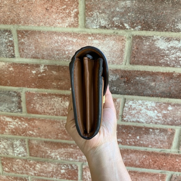 Michael Kors Fulton LG Continental Wallet - Picture 2 of 5